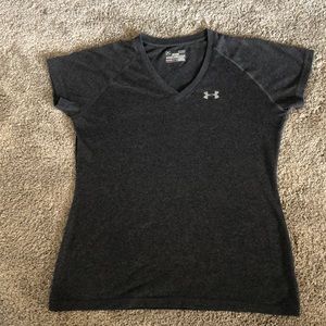 Woman’s Under armour T-shirt